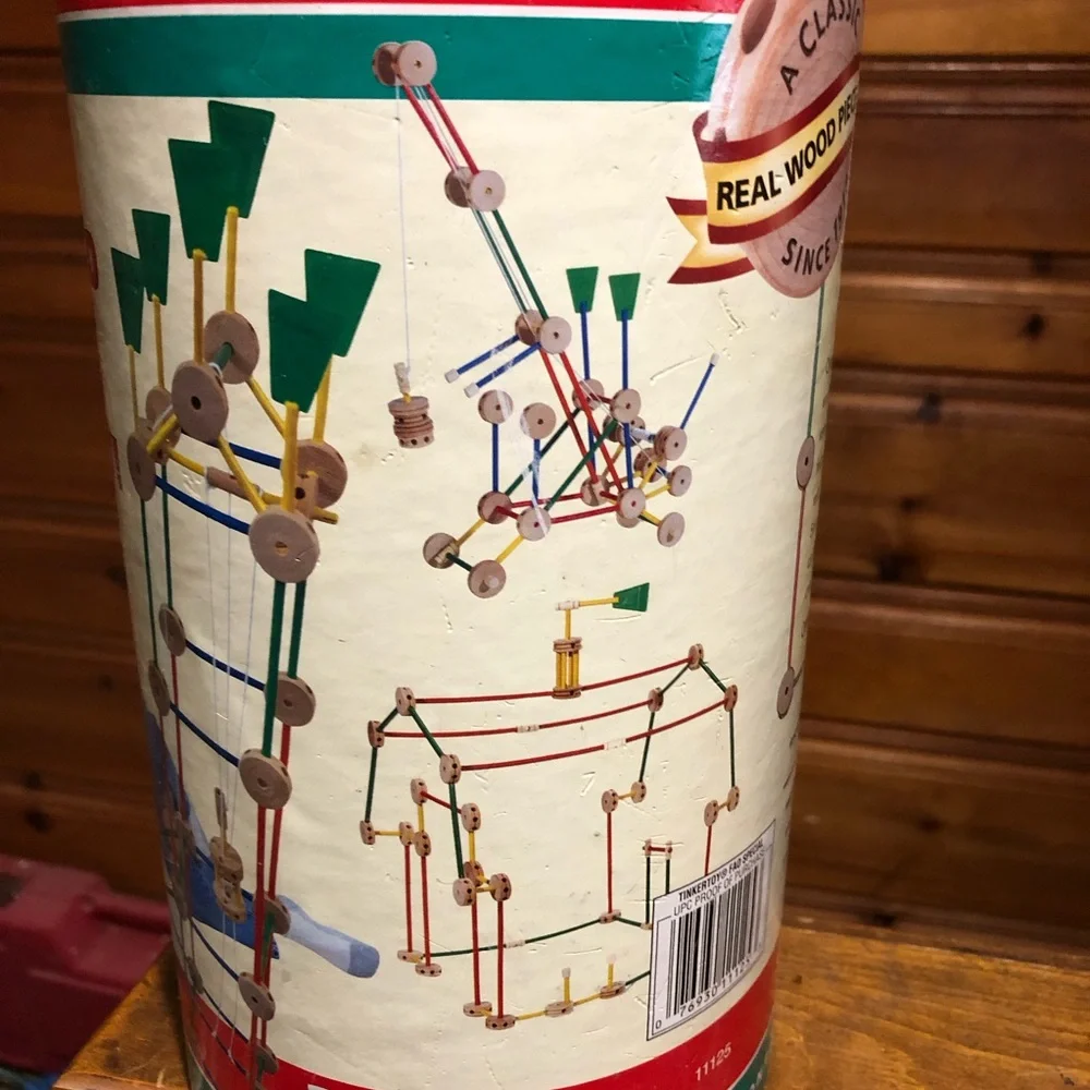 FAO SCHWARZ TINKERTOY CONSTRUCTION SET - Picture 2 of 4